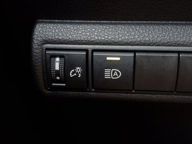 2025 Toyota Corolla LE - Photo 60