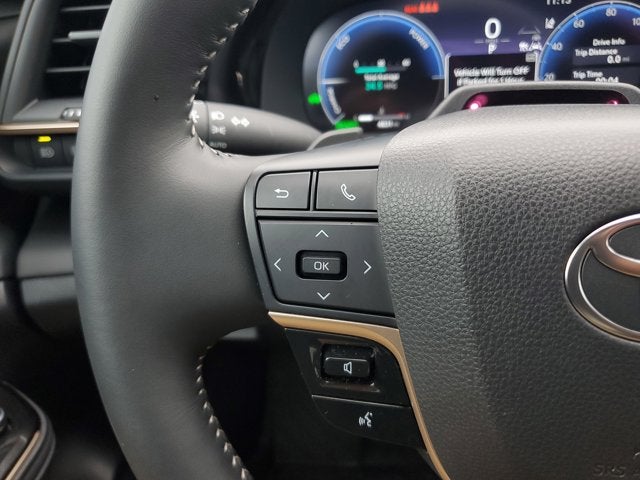 2025 Toyota Crown Signia Limited