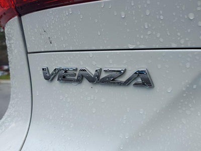 2023 Toyota Venza LE