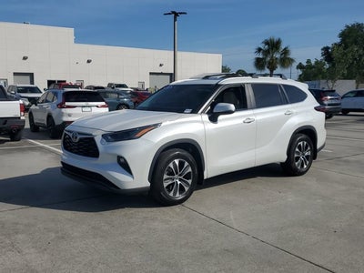 2024 Toyota Highlander LE