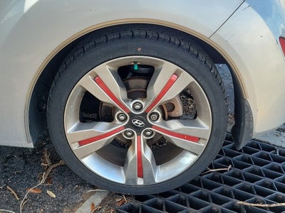 2012 Hyundai Veloster w/Gray Int