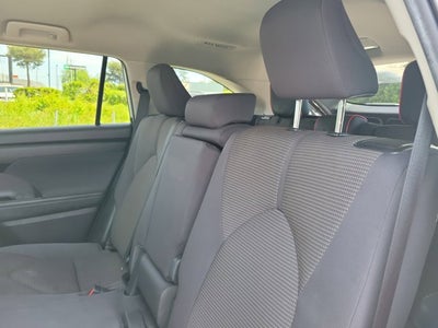 2021 Toyota Highlander LE