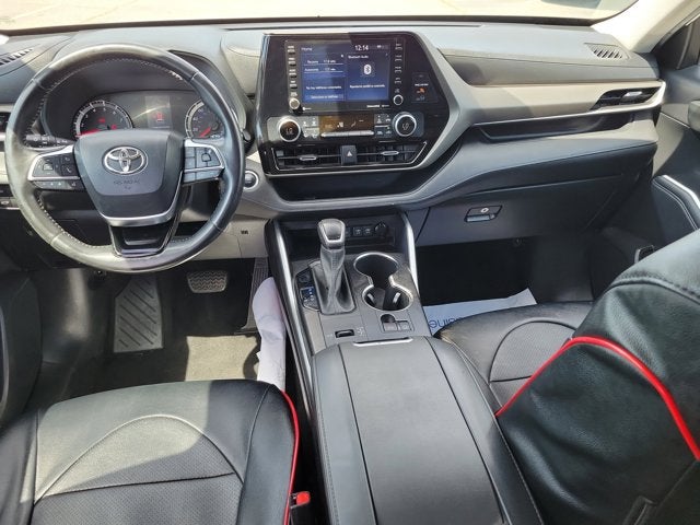 2021 Toyota Highlander LE