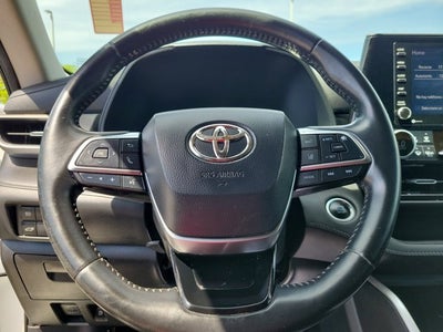 2021 Toyota Highlander LE