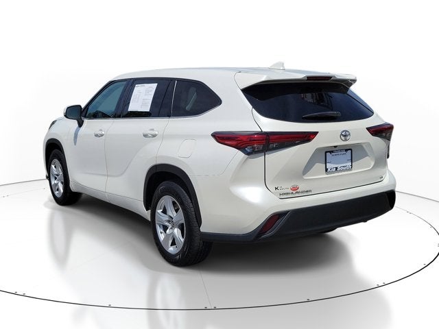 2021 Toyota Highlander LE