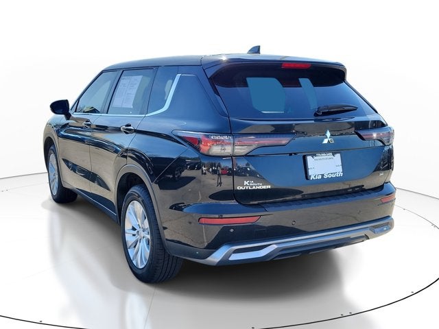 2025 Mitsubishi Outlander SE