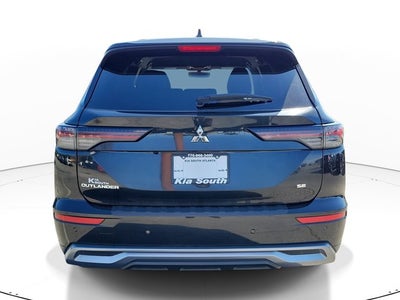 2025 Mitsubishi Outlander SE