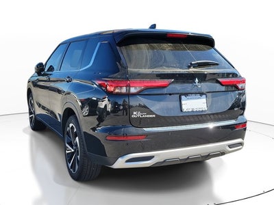 2024 Mitsubishi Outlander SE