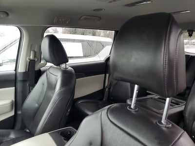 2022 Kia Carnival LXS