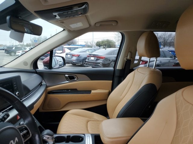 2023 Kia Carnival LX