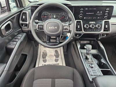 2023 Kia Sorento LX