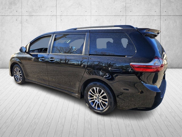 2019 Toyota Sienna L