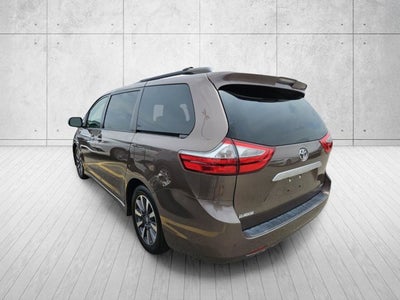 2019 Toyota Sienna XLE Auto Access Seat