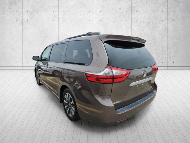 2019 Toyota Sienna XLE Auto Access Seat