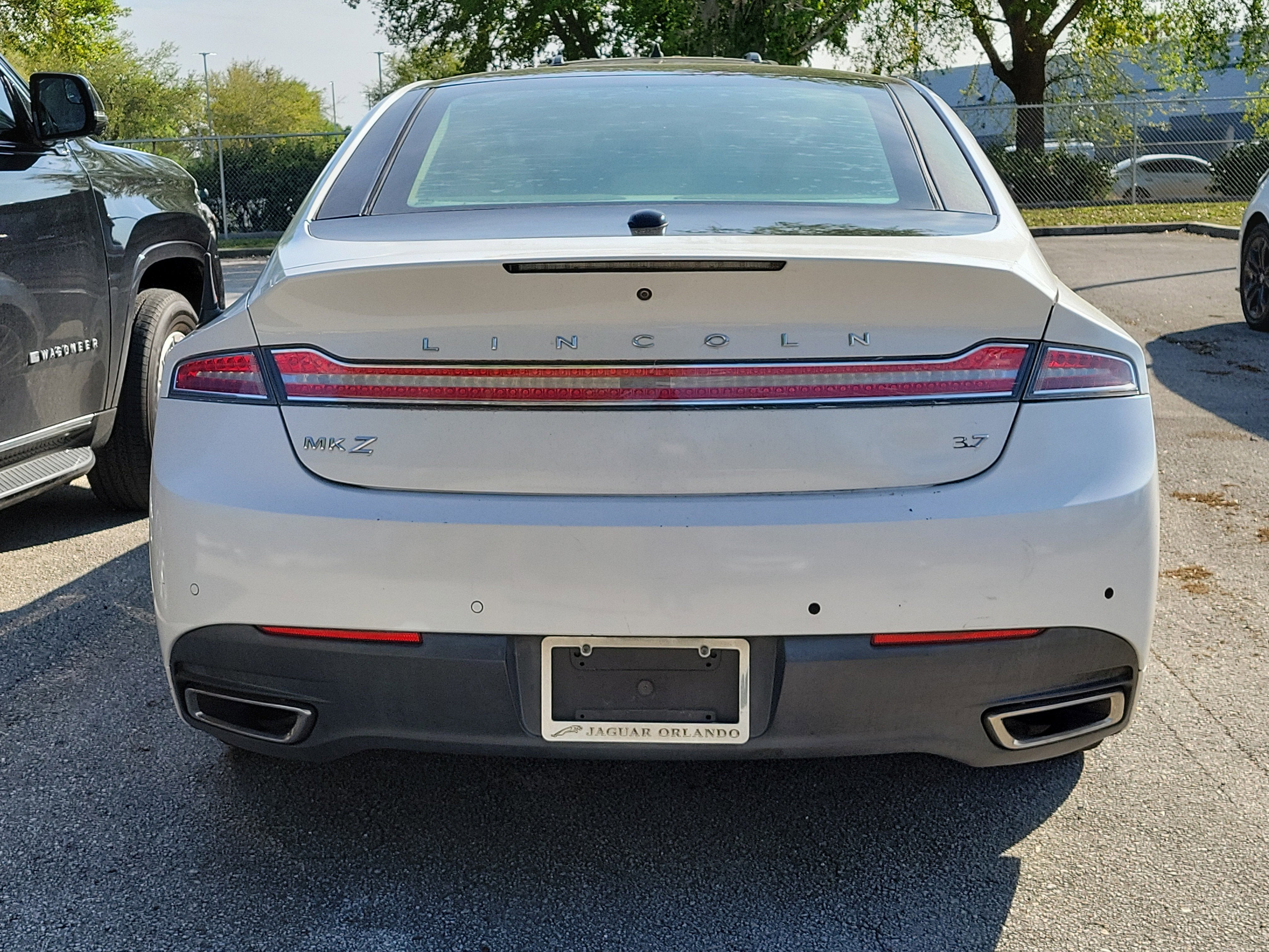 2013 Lincoln MKZ 4dr Sdn FWD