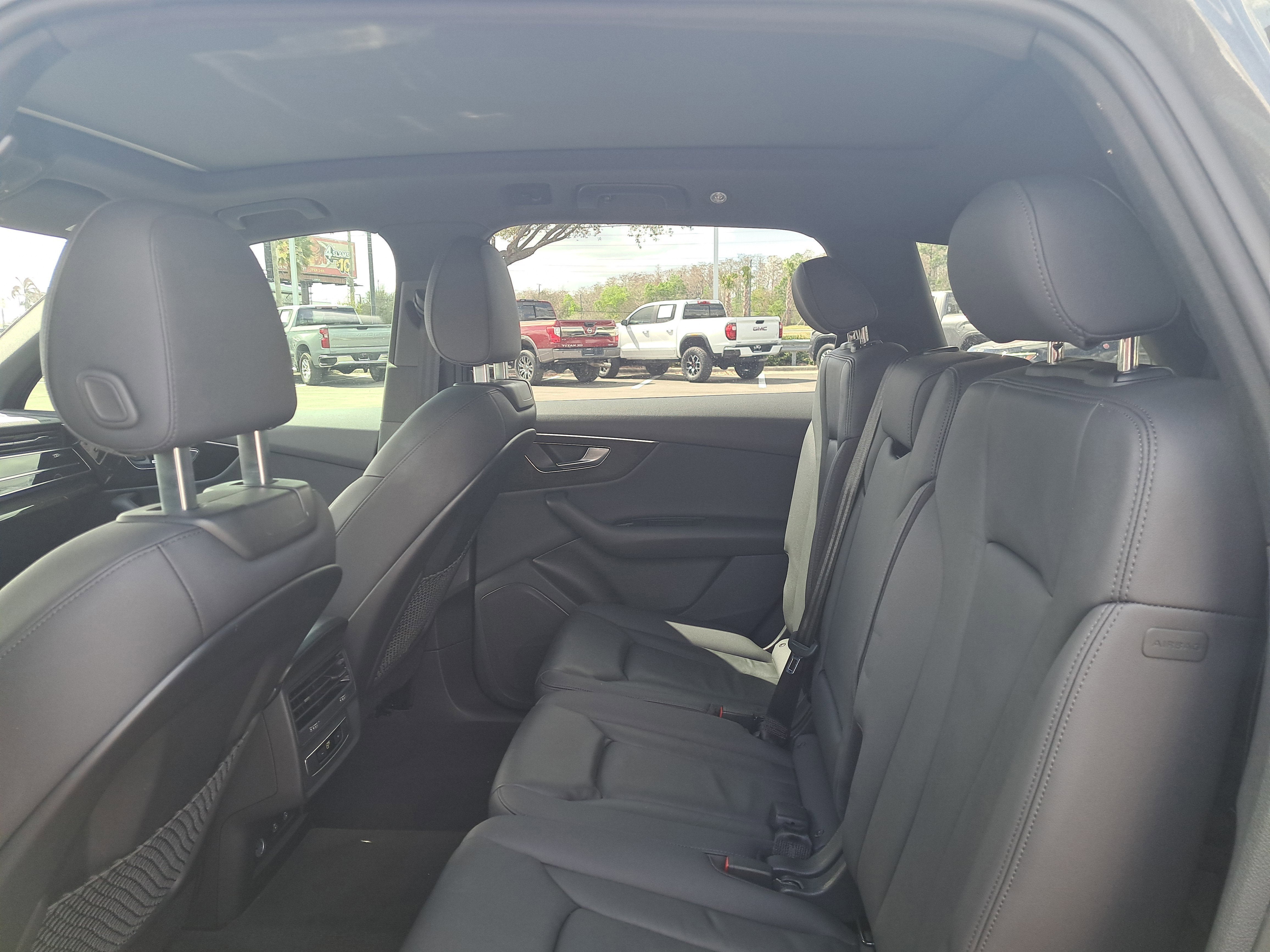 2022 Audi Q7 Premium