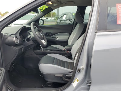2024 Nissan Kicks SR