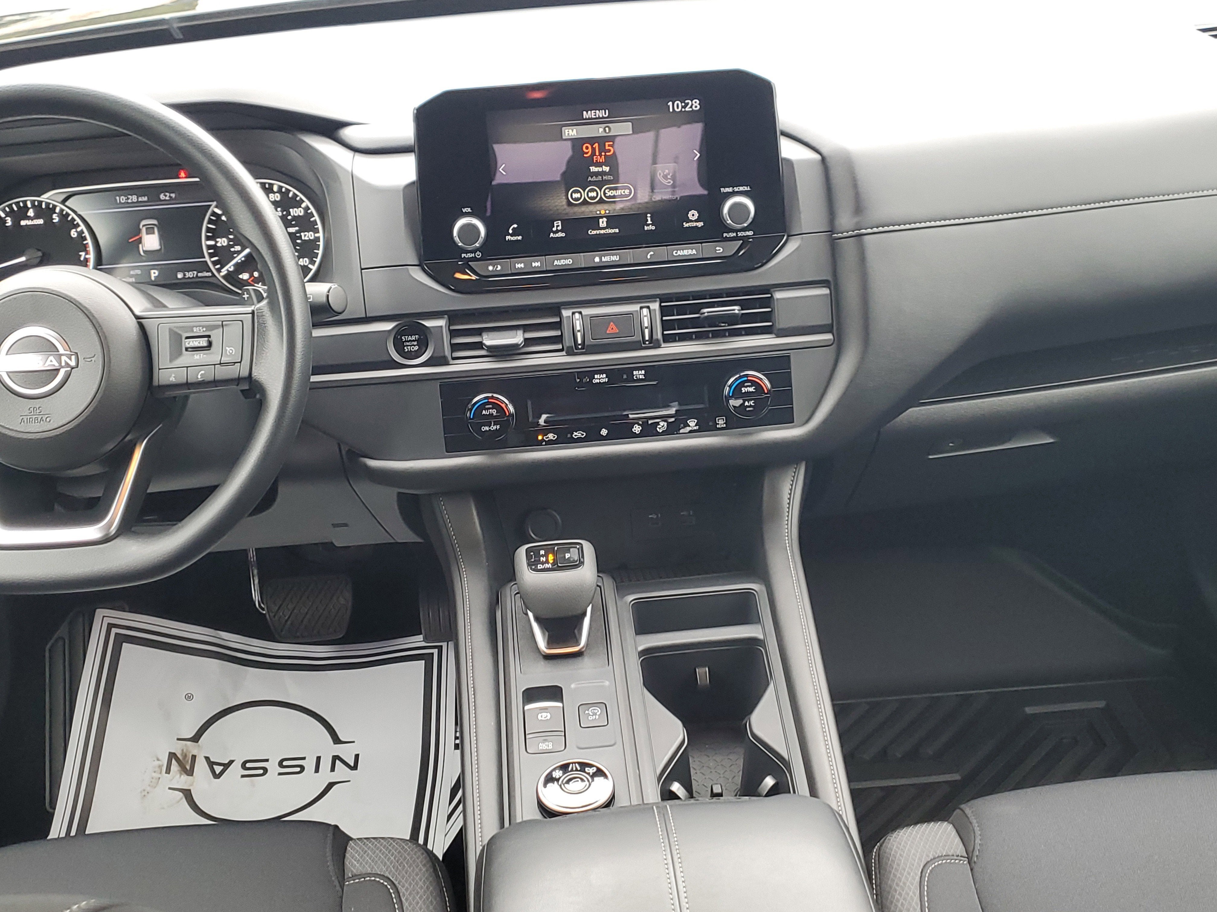 2025 Nissan Pathfinder S