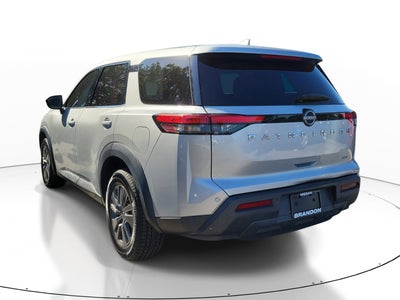 2022 Nissan Pathfinder S