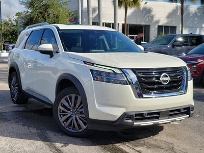 2024 Nissan Pathfinder SL
