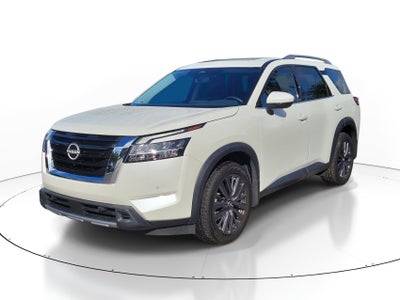 2024 Nissan Pathfinder SL