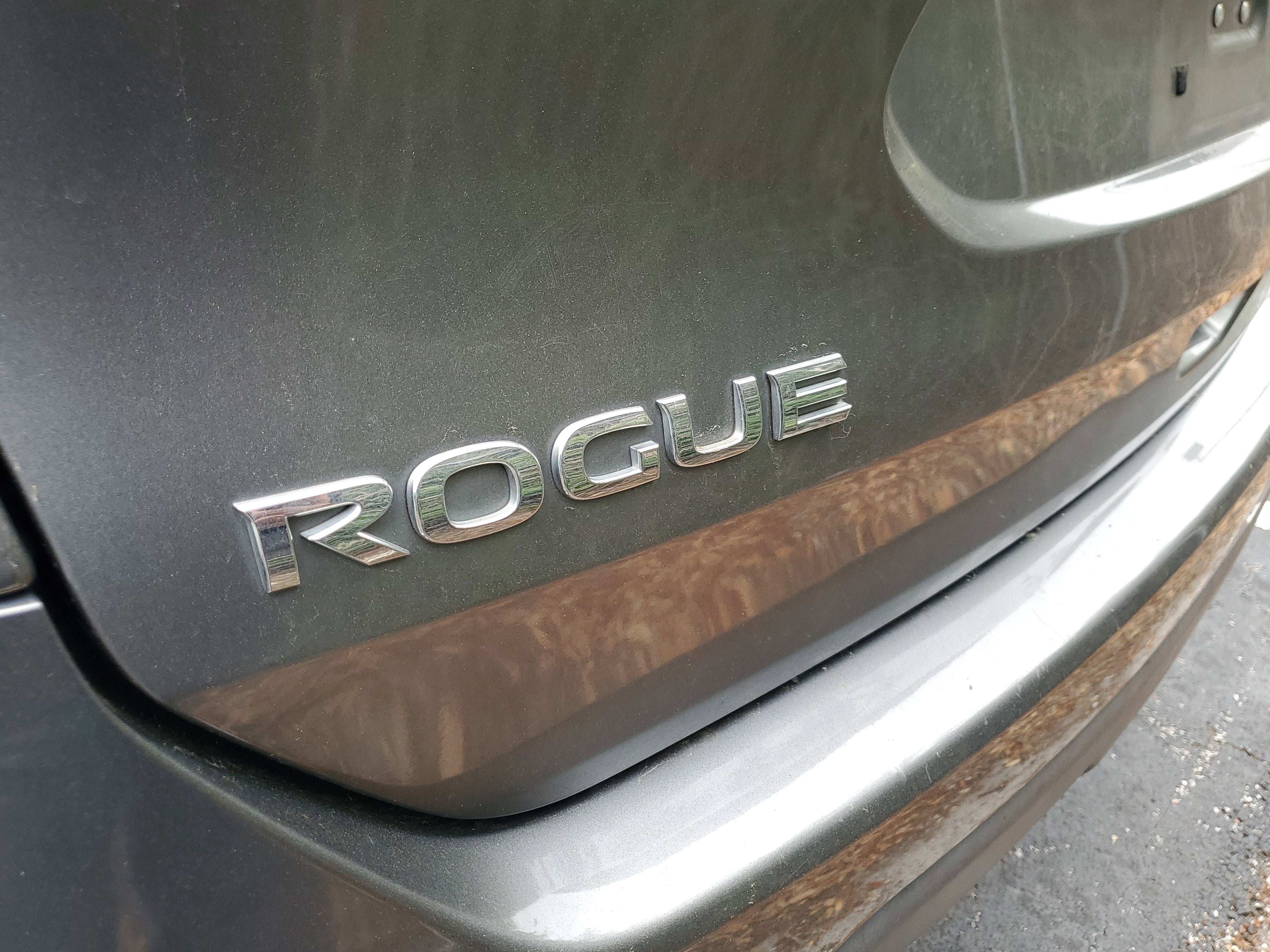 2016 Nissan Rogue SV