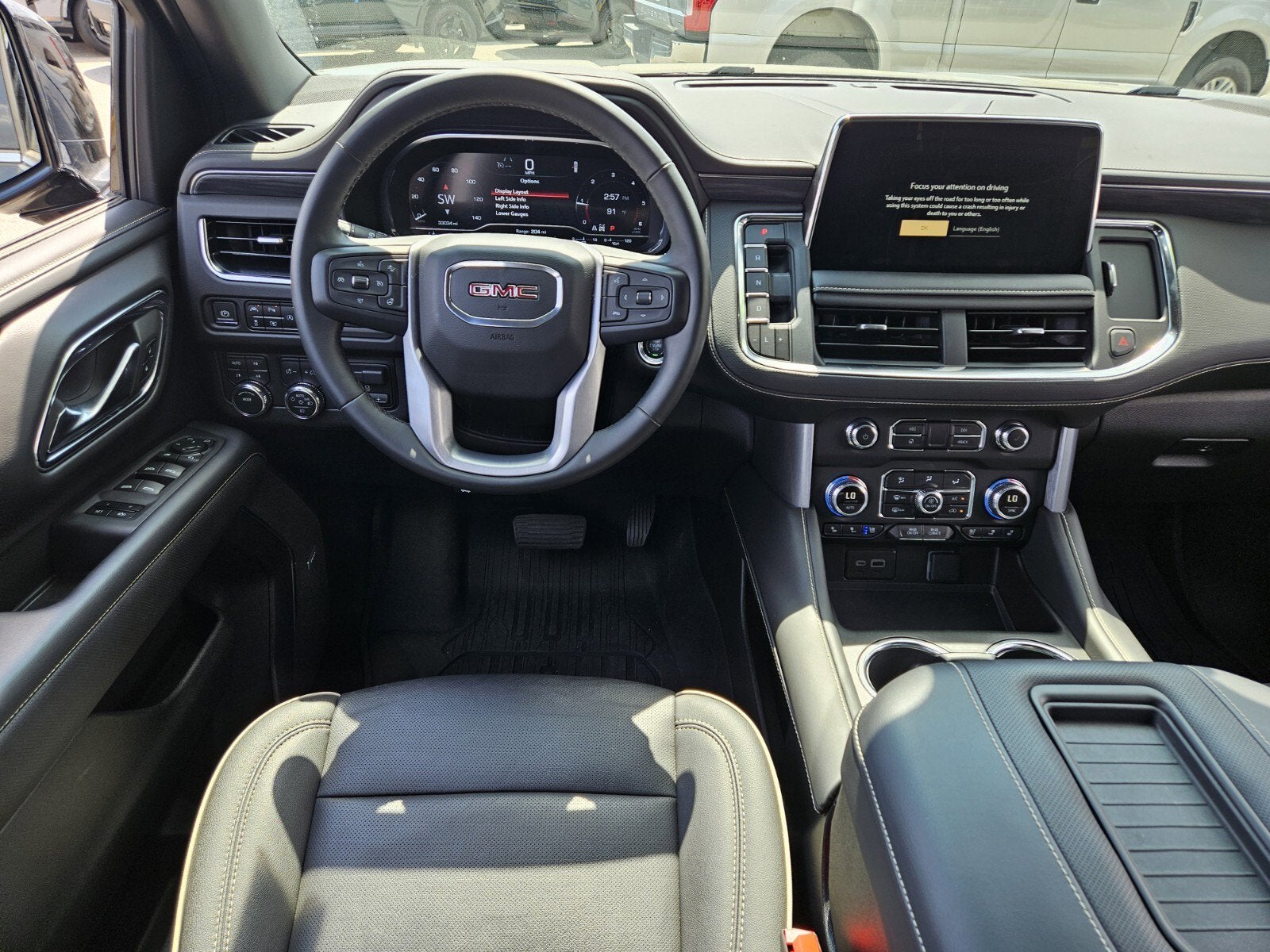 2023 GMC Yukon SLT