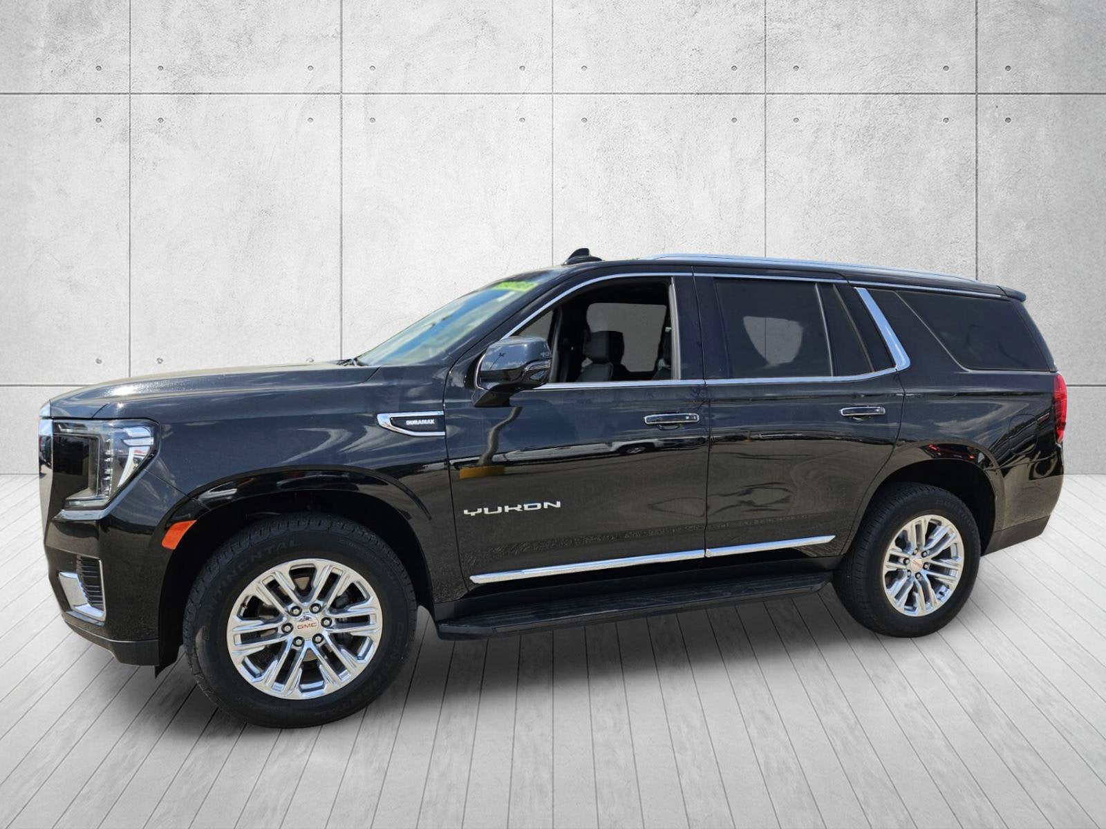 2023 GMC Yukon SLT