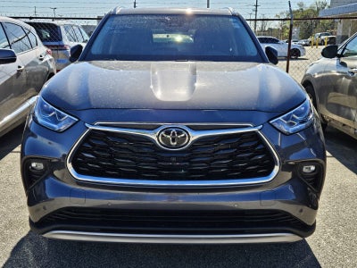 2025 Toyota Highlander Hybrid Platinum