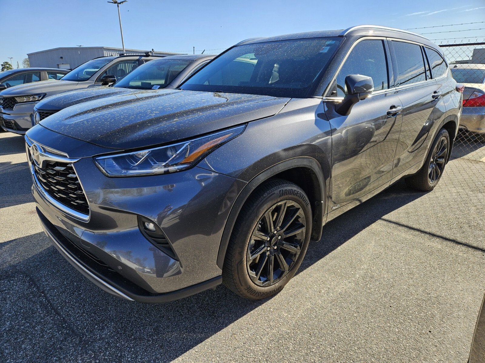 2025 Toyota Highlander Hybrid Platinum