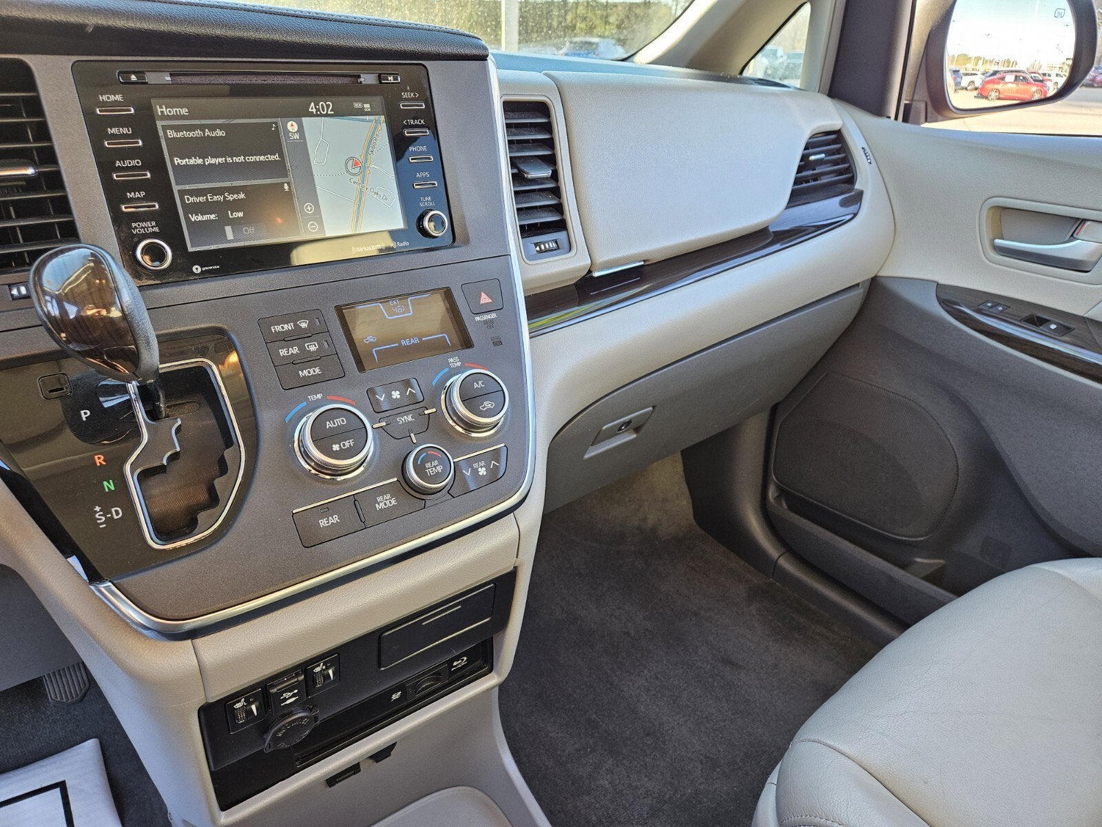 2019 Toyota Sienna L