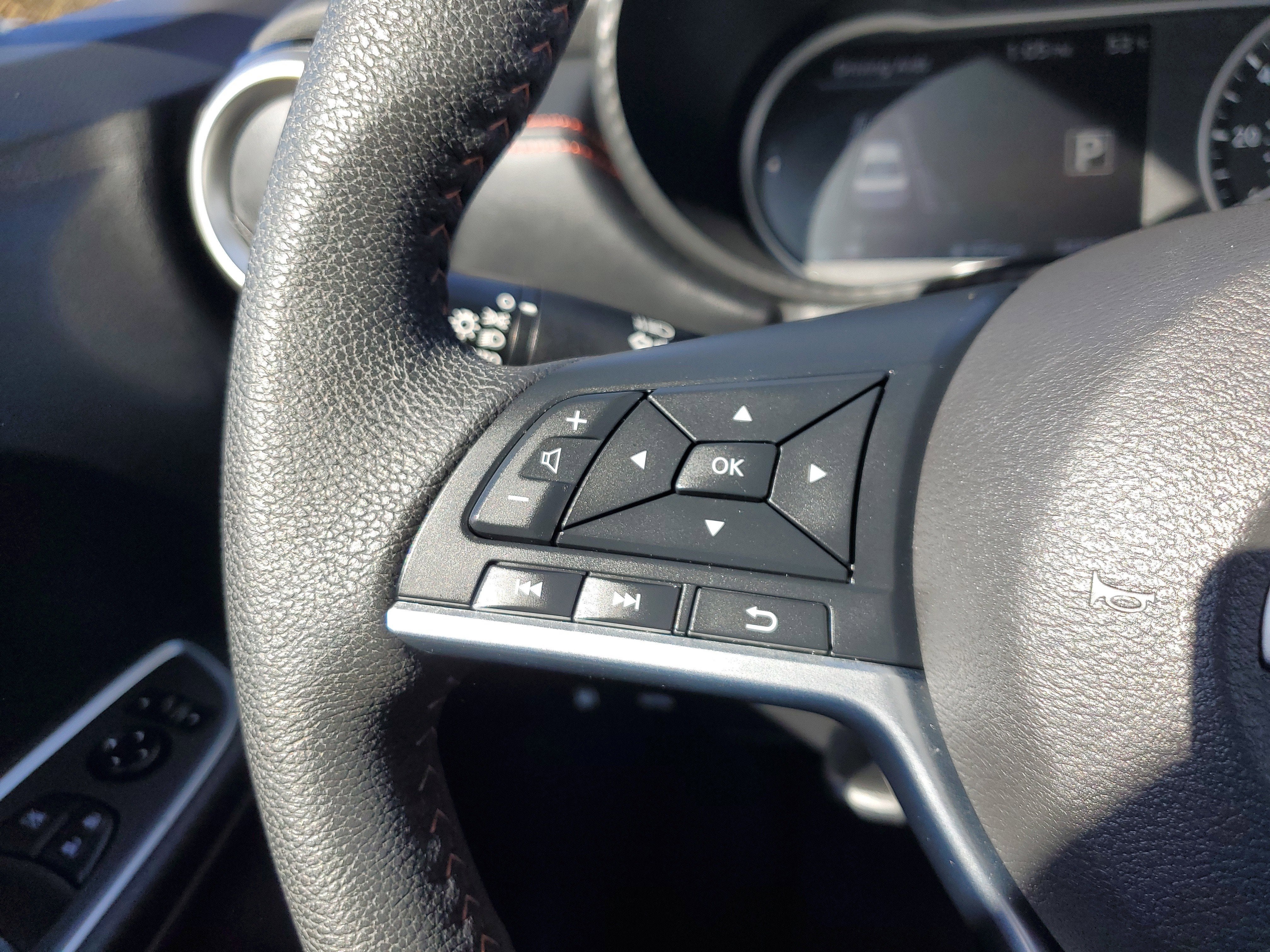 2024 Nissan Versa SR