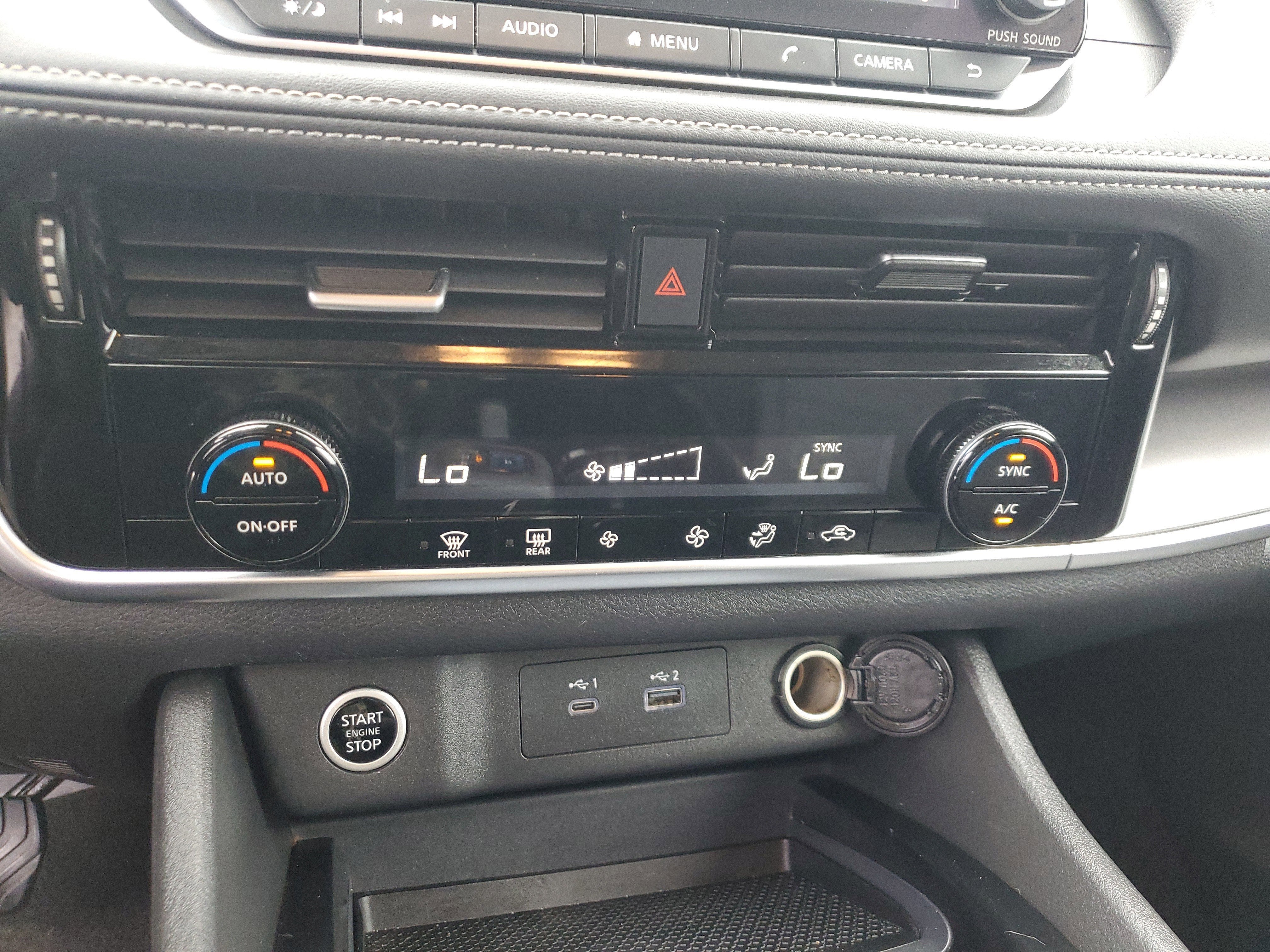 2022 Nissan Rogue SV