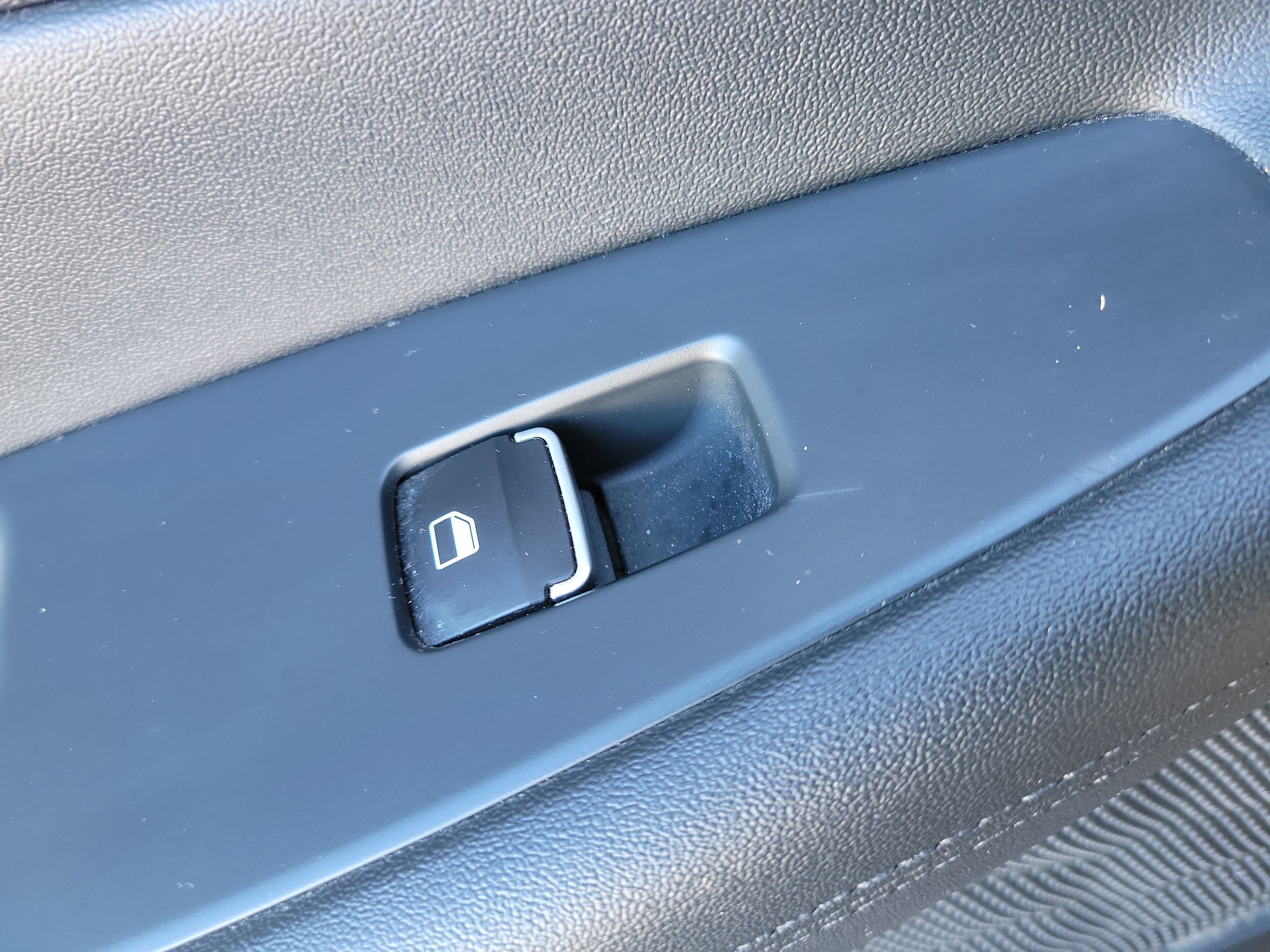 2022 Hyundai Santa Fe SE