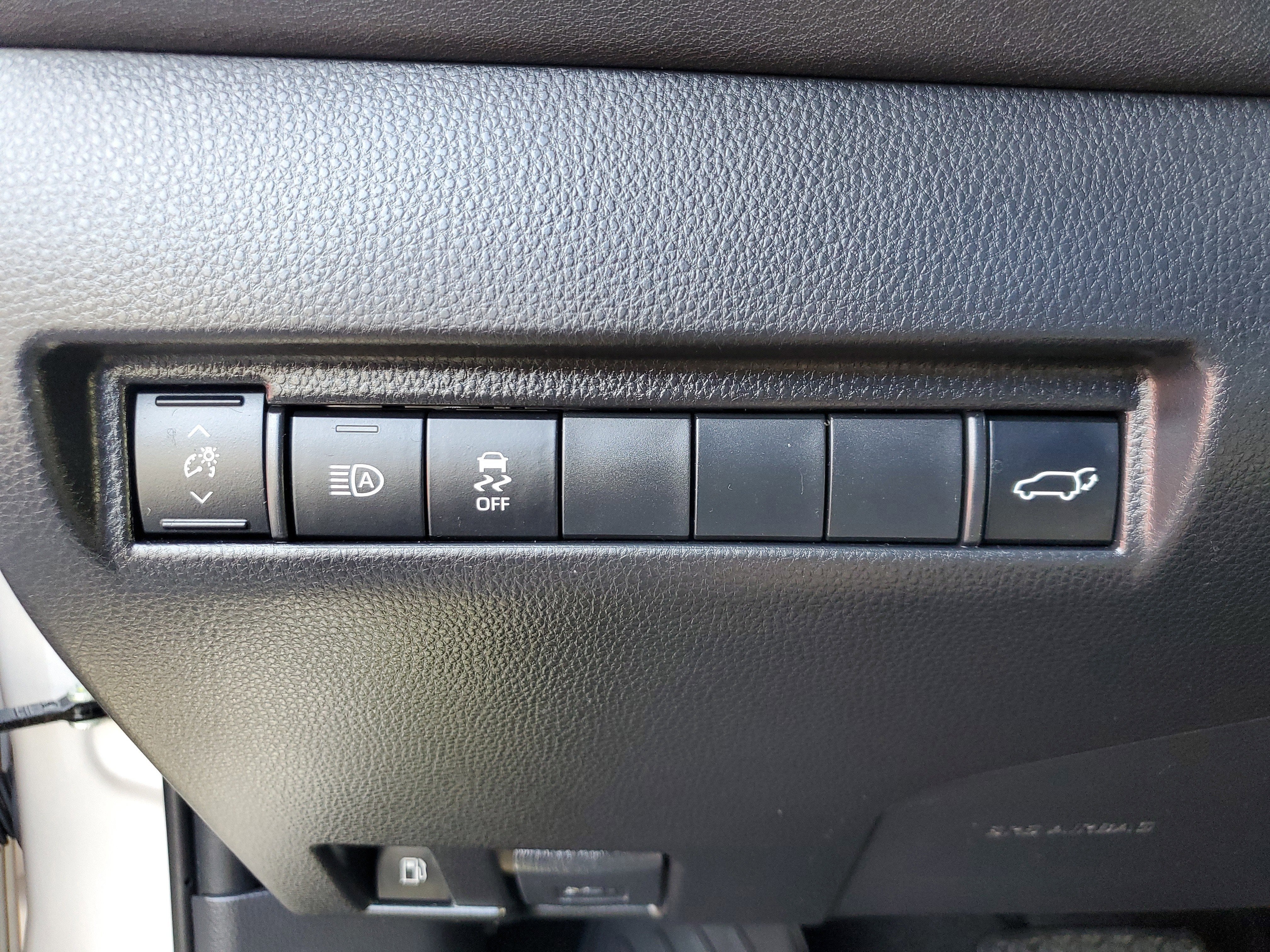 2022 Toyota Venza Base