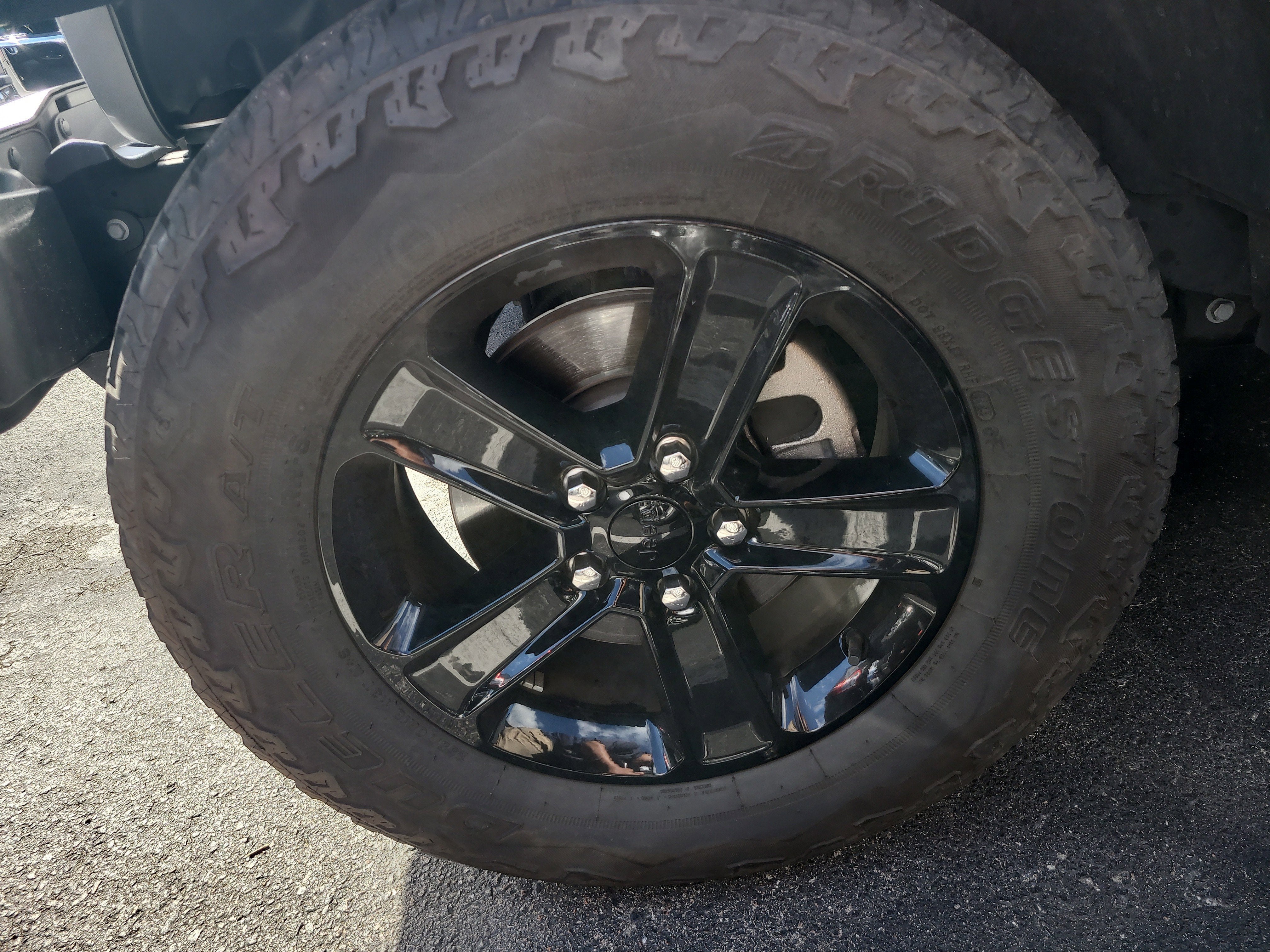 2023 Jeep Wrangler Sahara Altitude