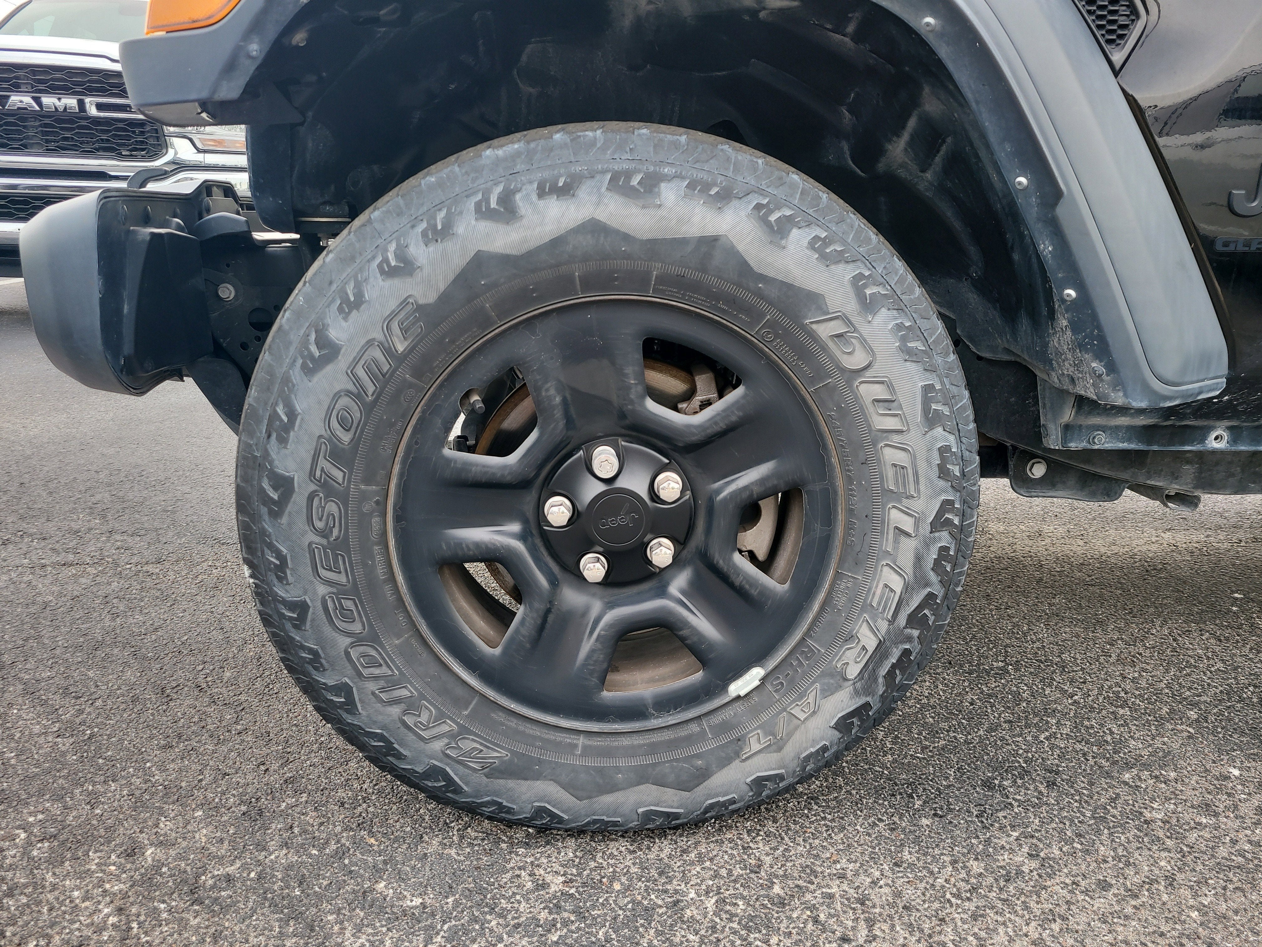 2023 Jeep Gladiator Sport