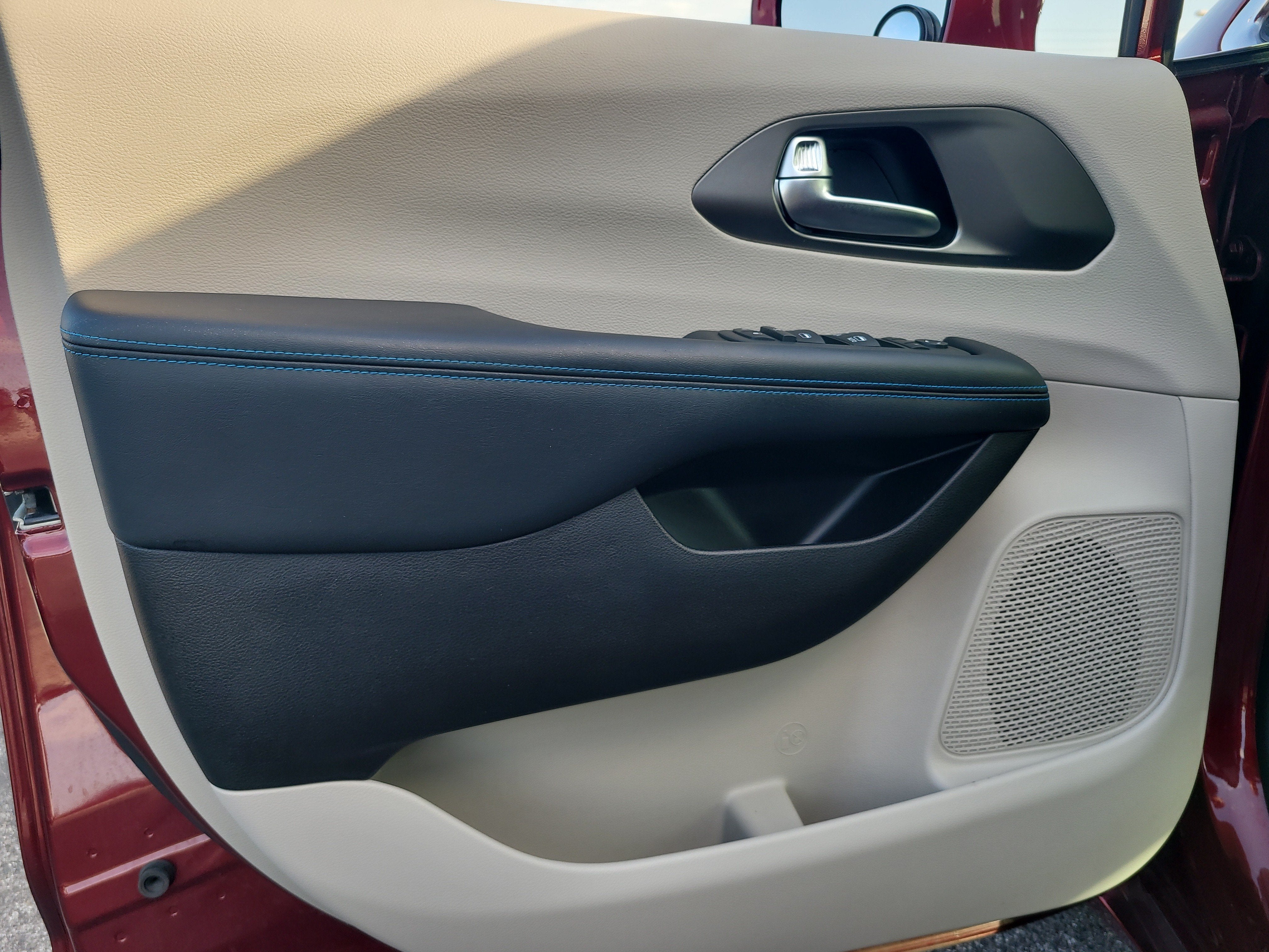 2021 Chrysler Pacifica Touring