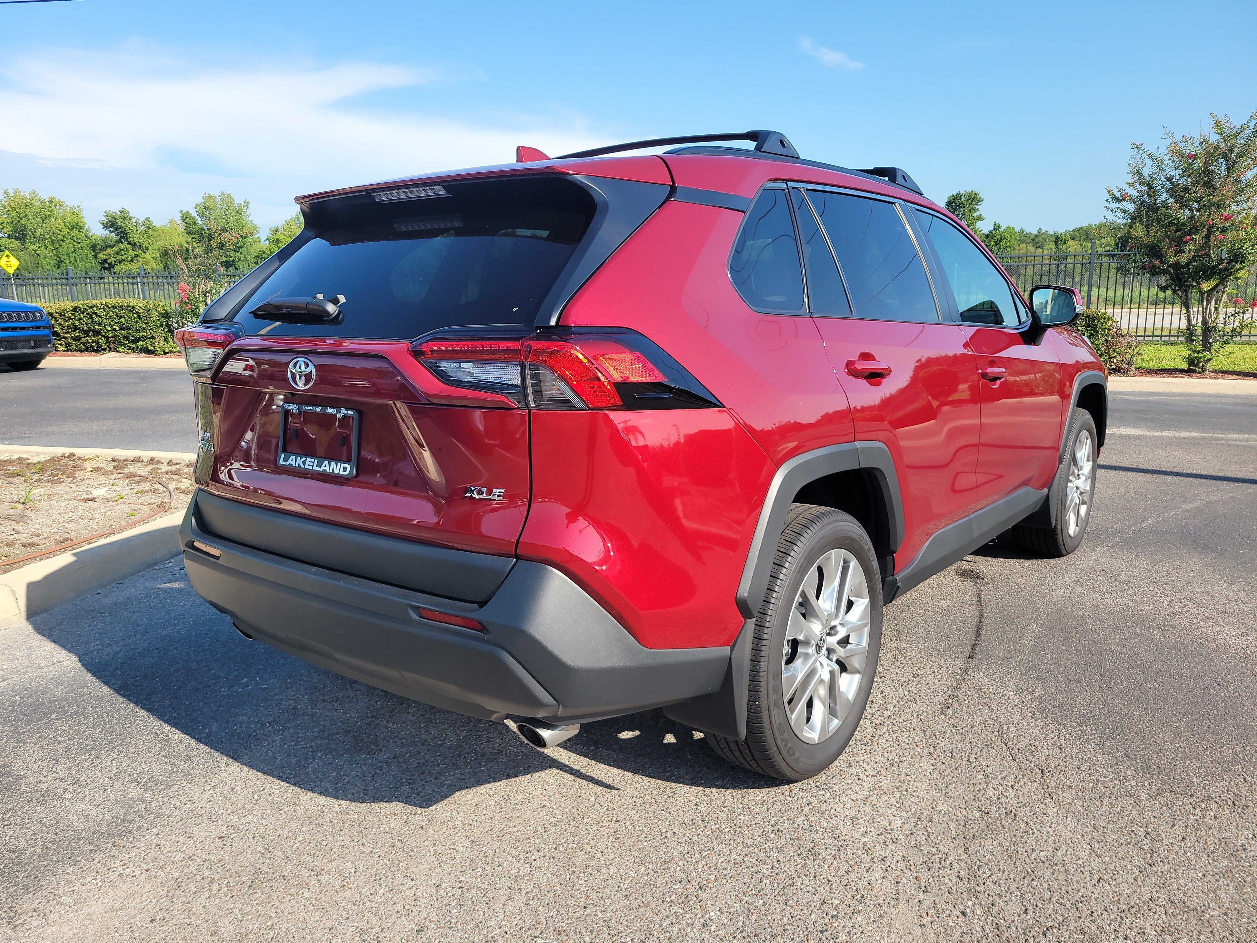 2025 Toyota RAV4 XLE Premium