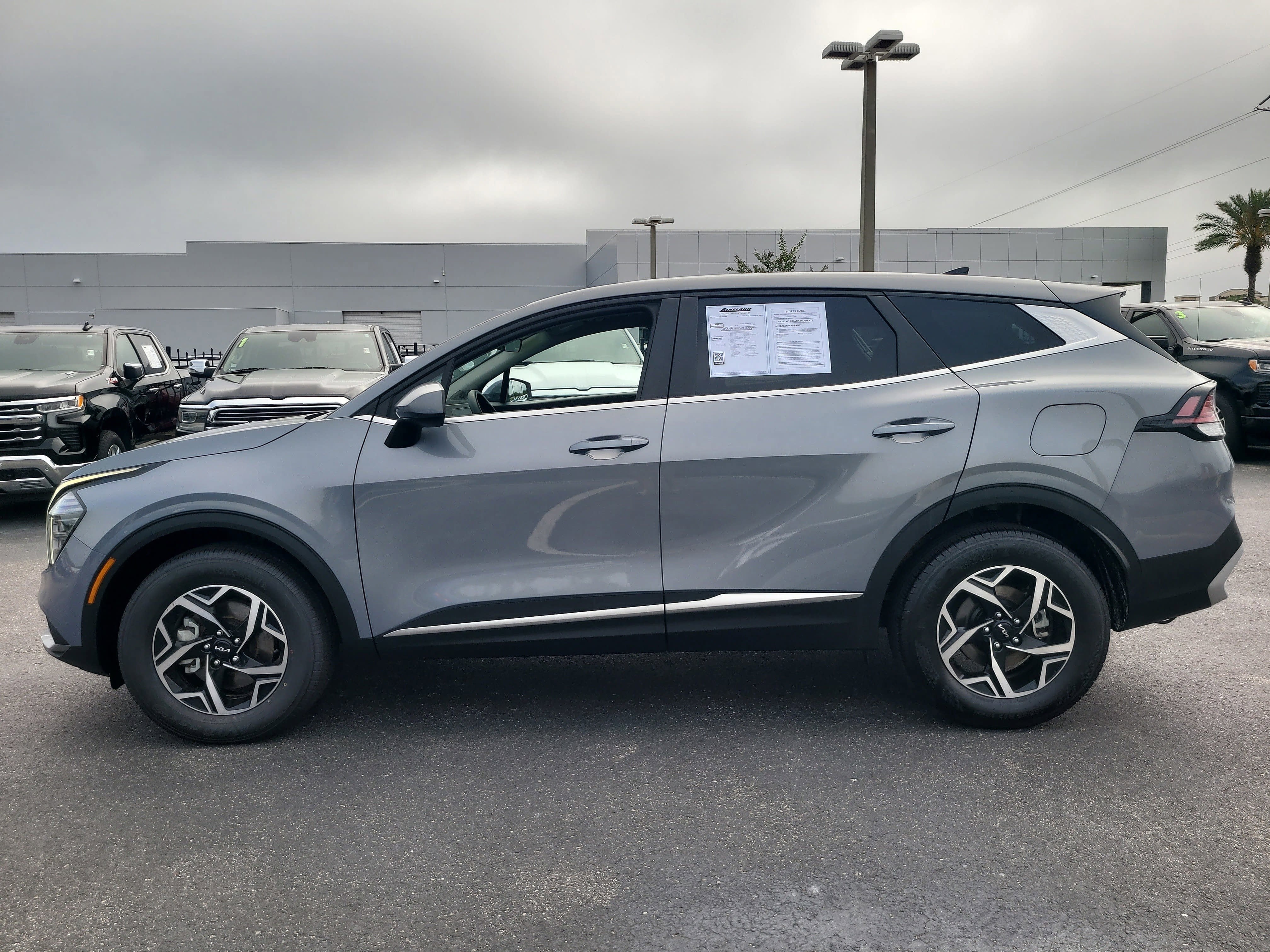 2025 Kia Sportage LX