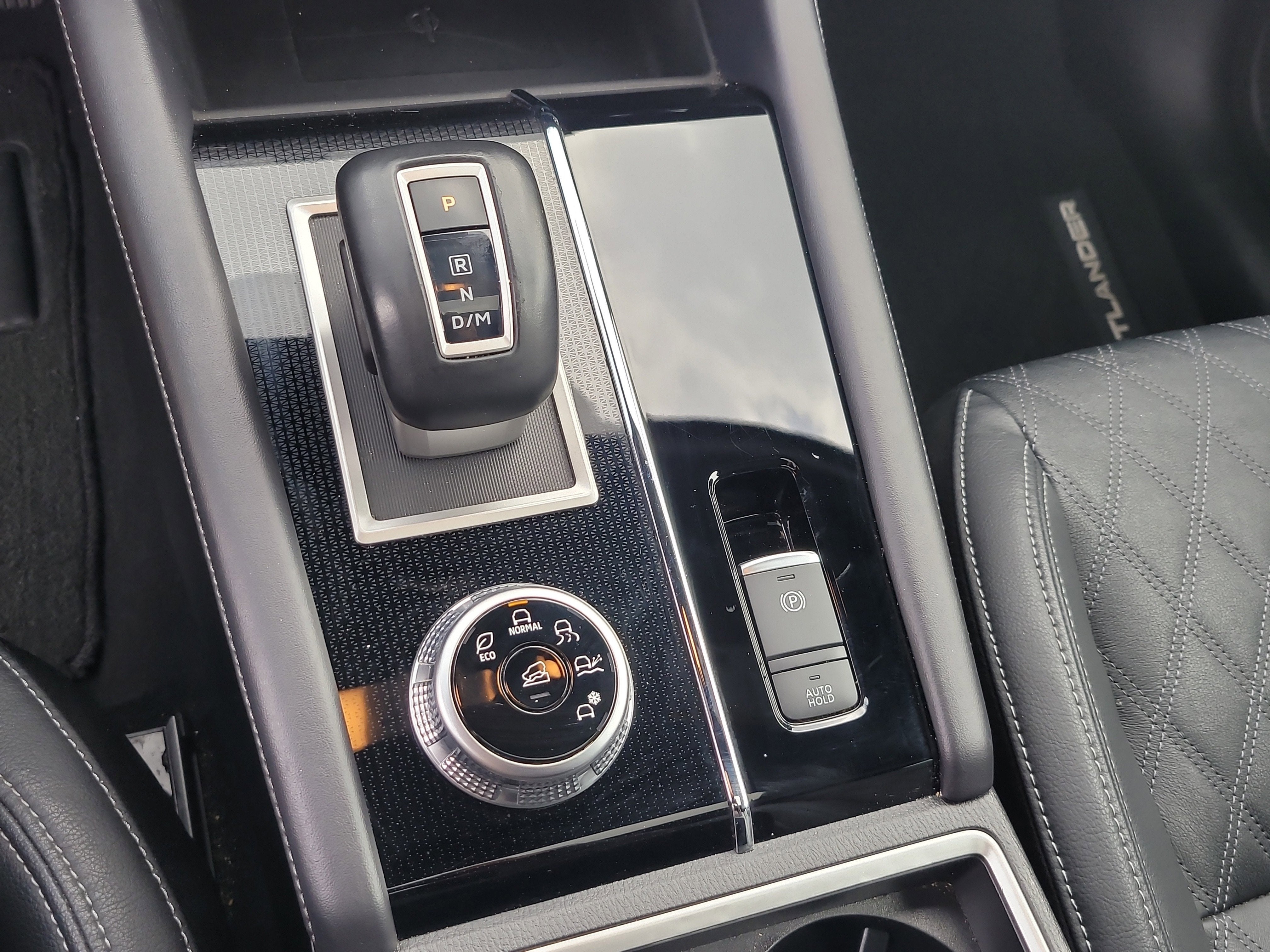 2023 Mitsubishi Outlander SEL Black Edition