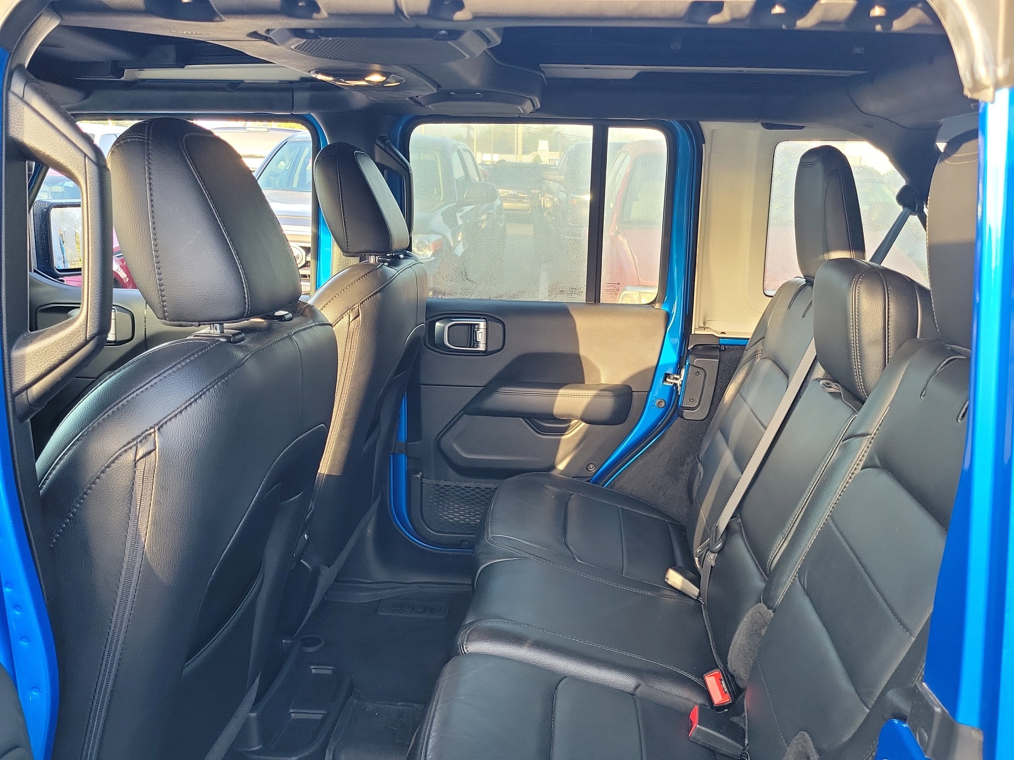 2022 Jeep Wrangler Unlimited Sahara Altitude