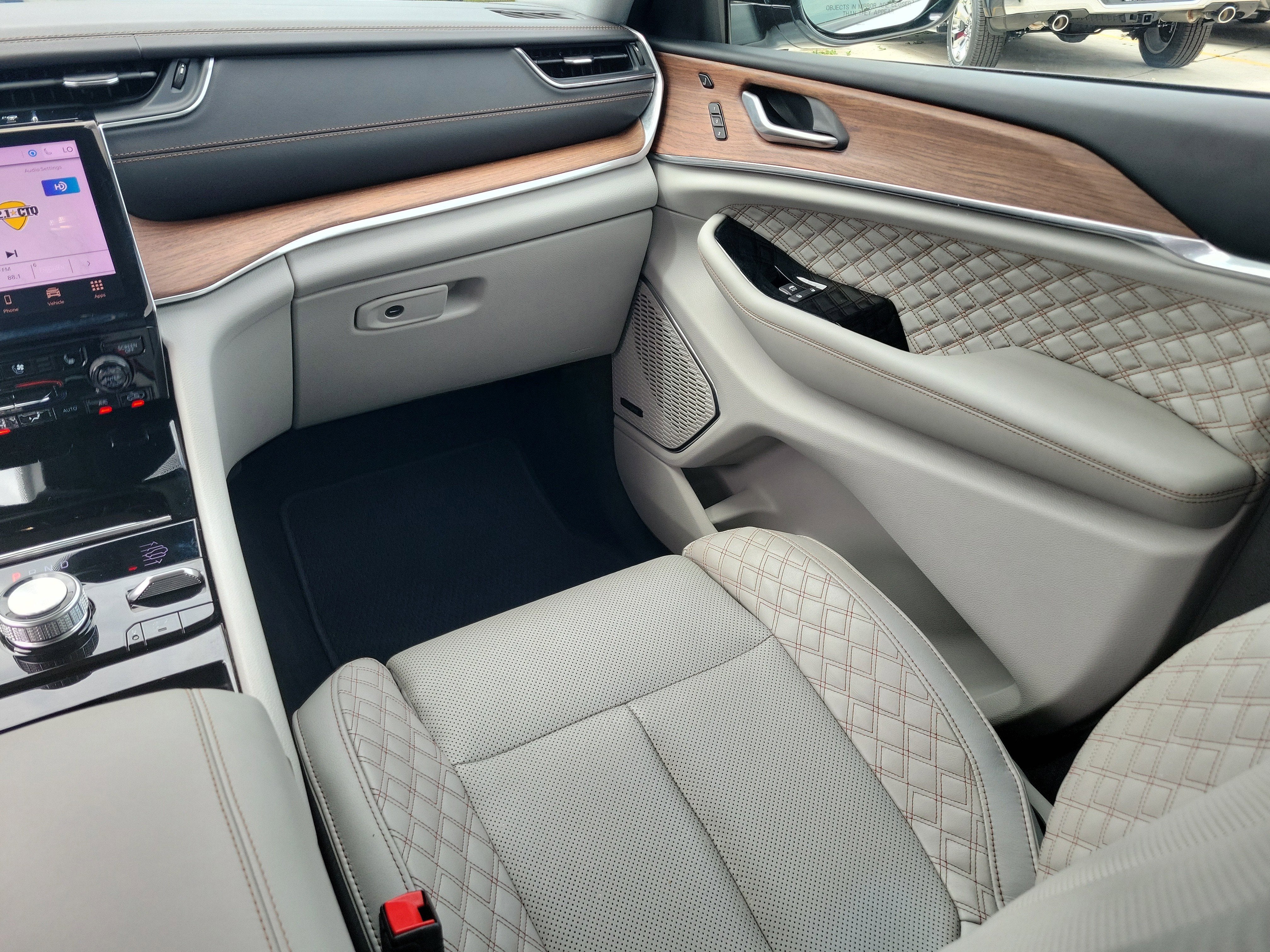 2023 Jeep Grand Cherokee L Summit