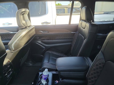 2023 Jeep Grand Cherokee L Summit