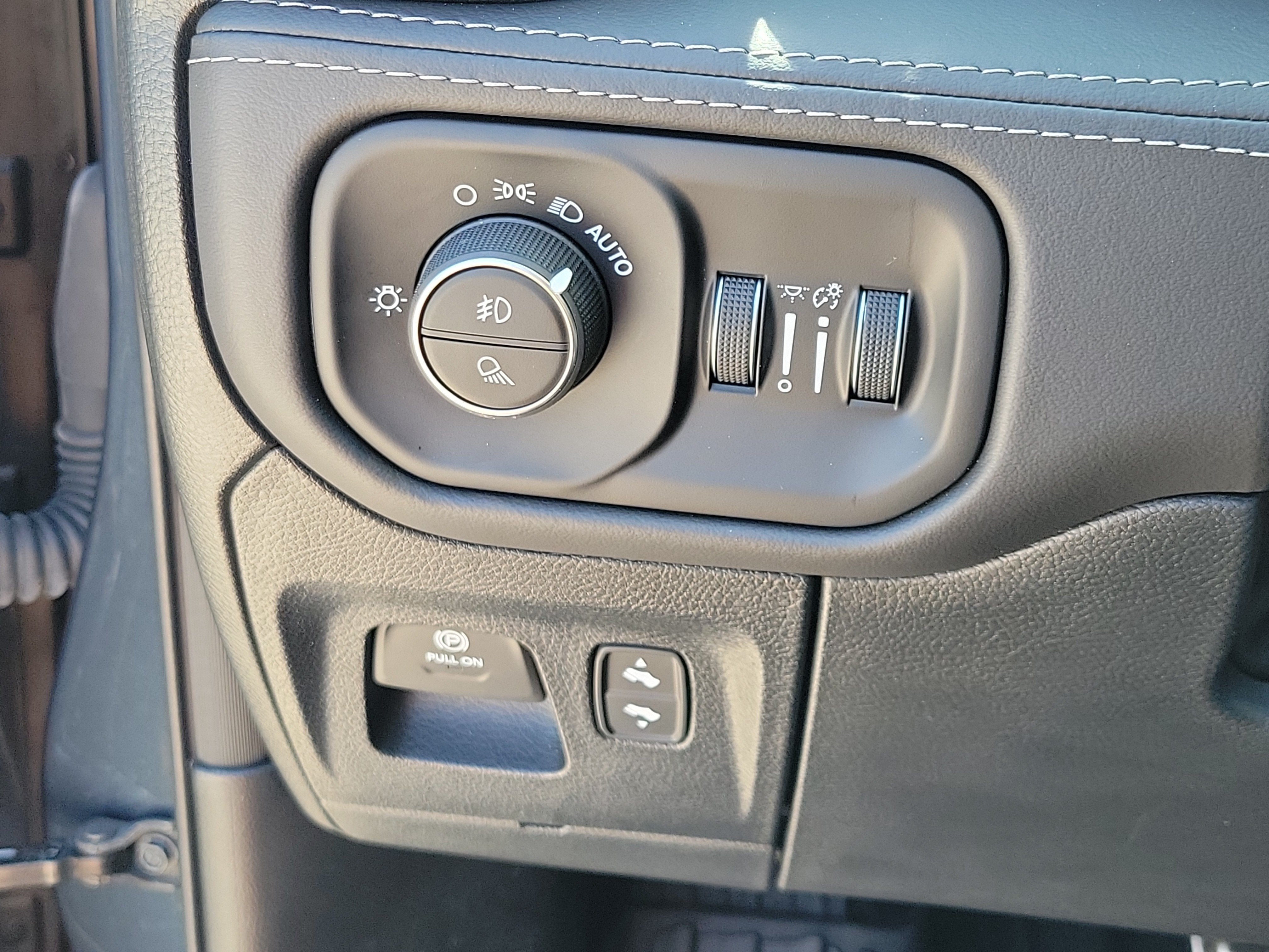 2026 RAM 1500 RHO