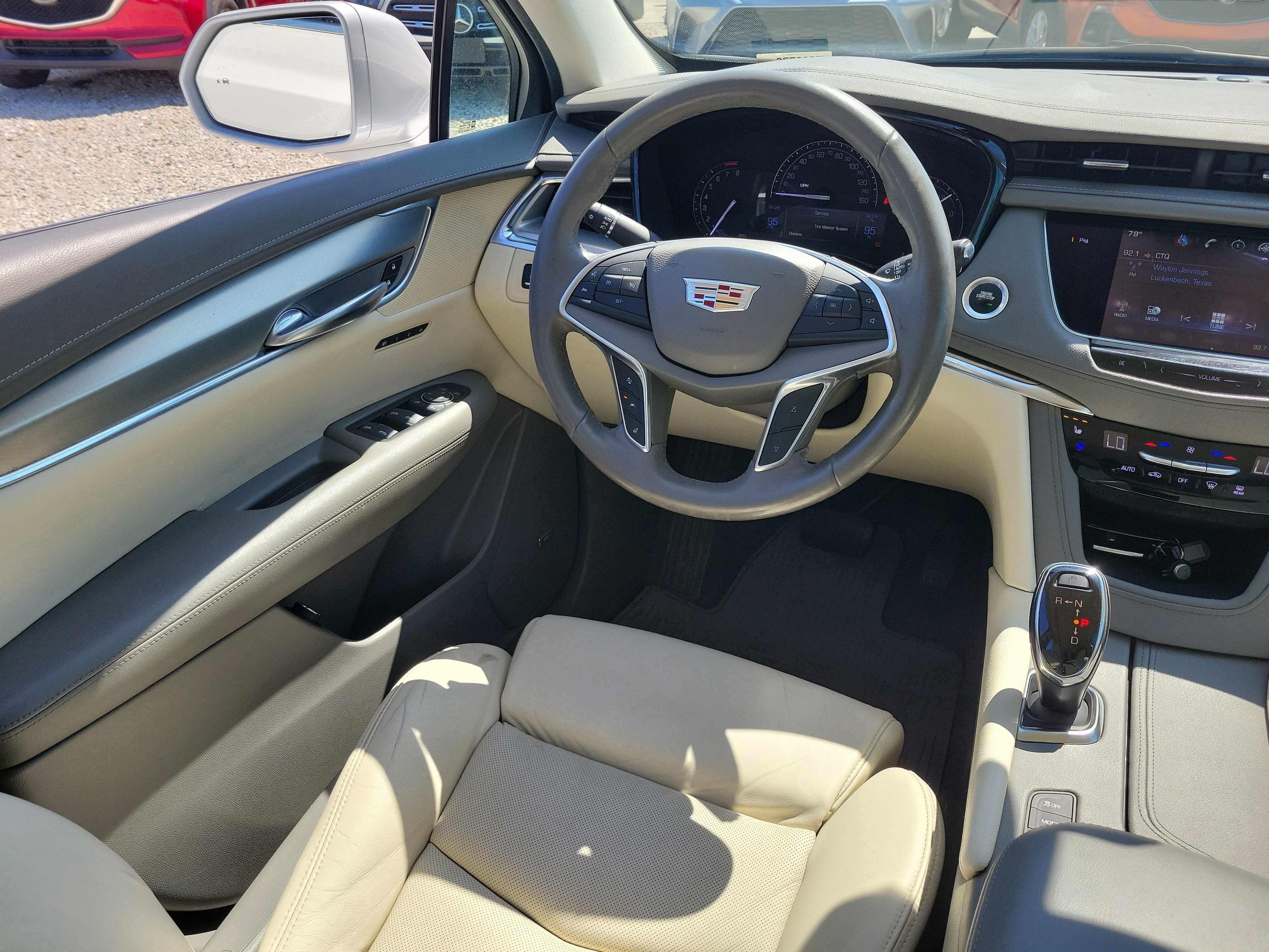 2017 Cadillac XT5 Premium Luxury AWD