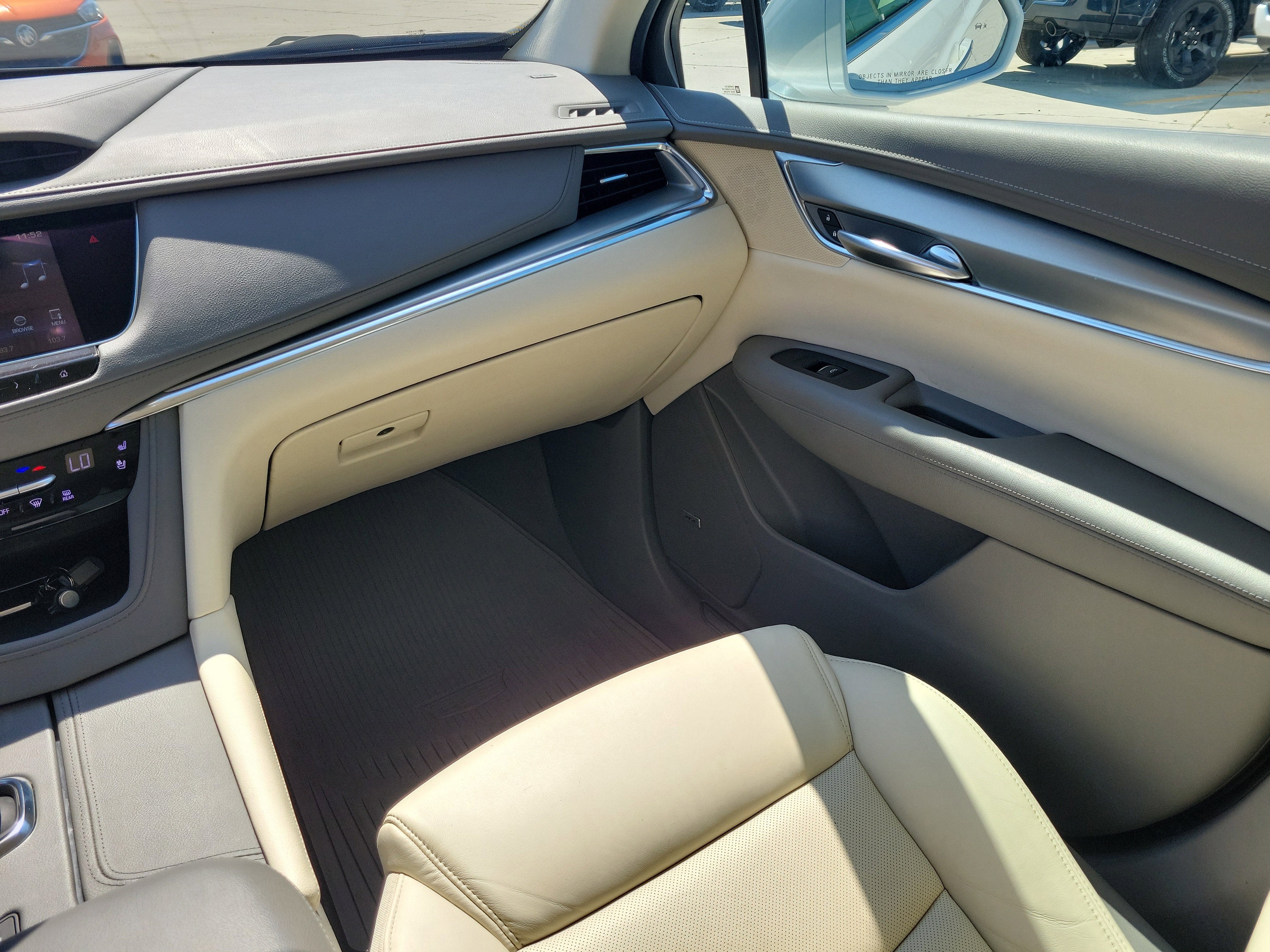 2017 Cadillac XT5 Premium Luxury AWD