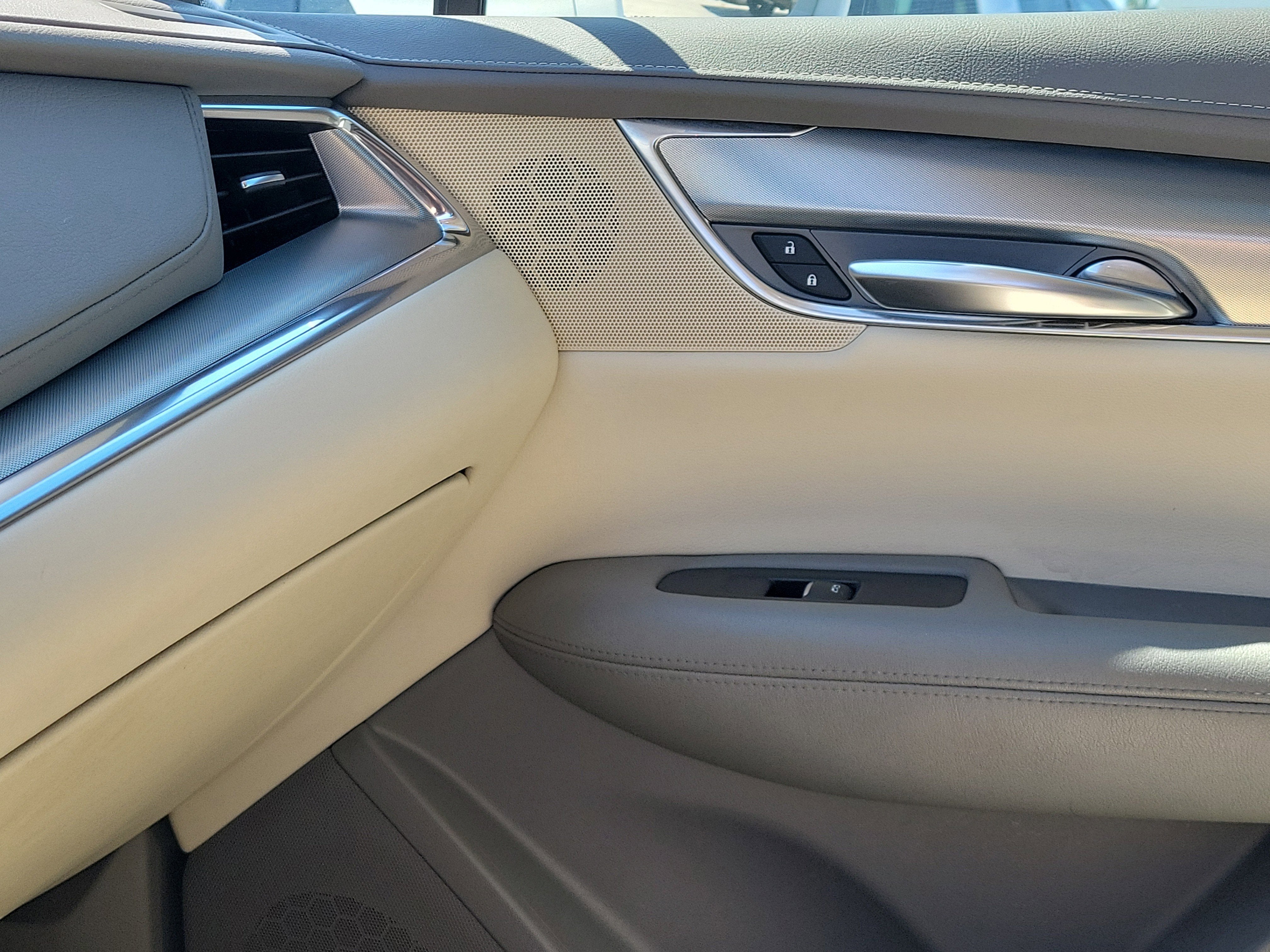 2017 Cadillac XT5 Premium Luxury AWD