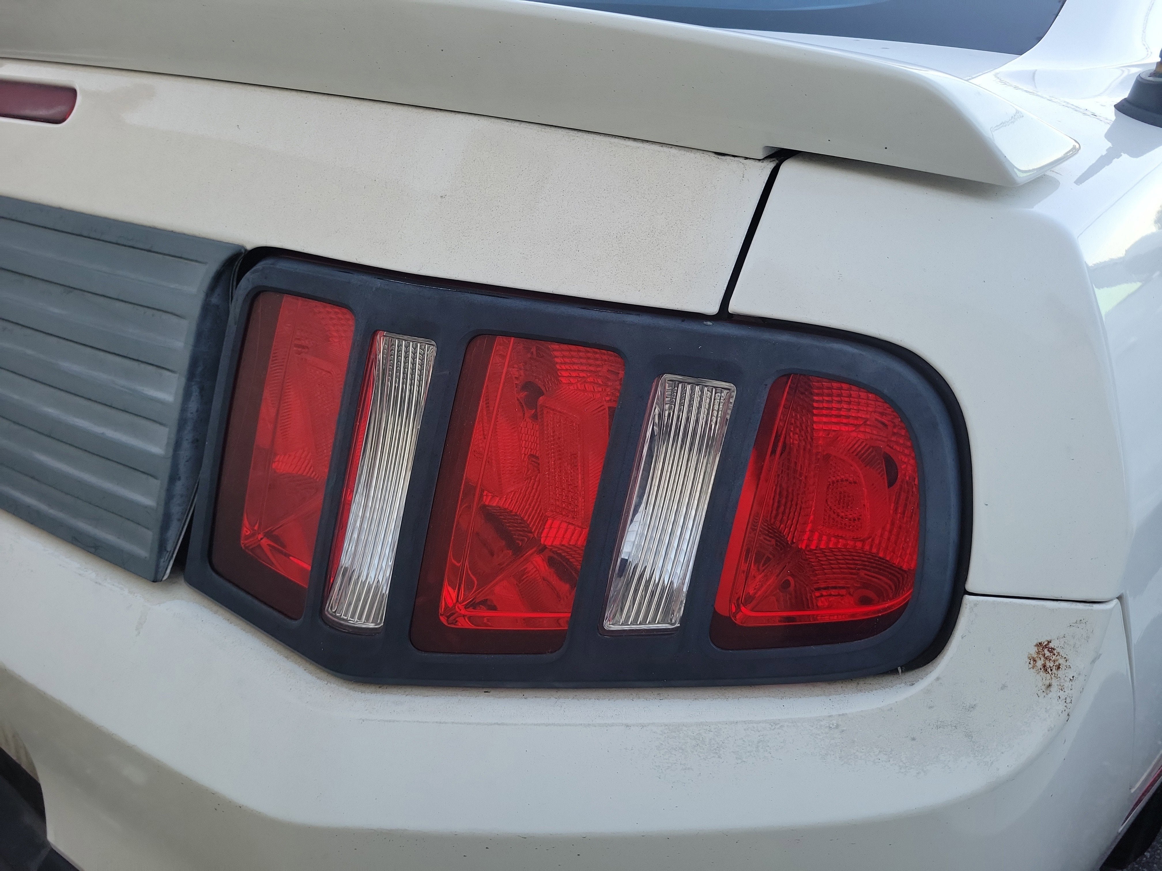 2011 Ford Mustang V6 Premium