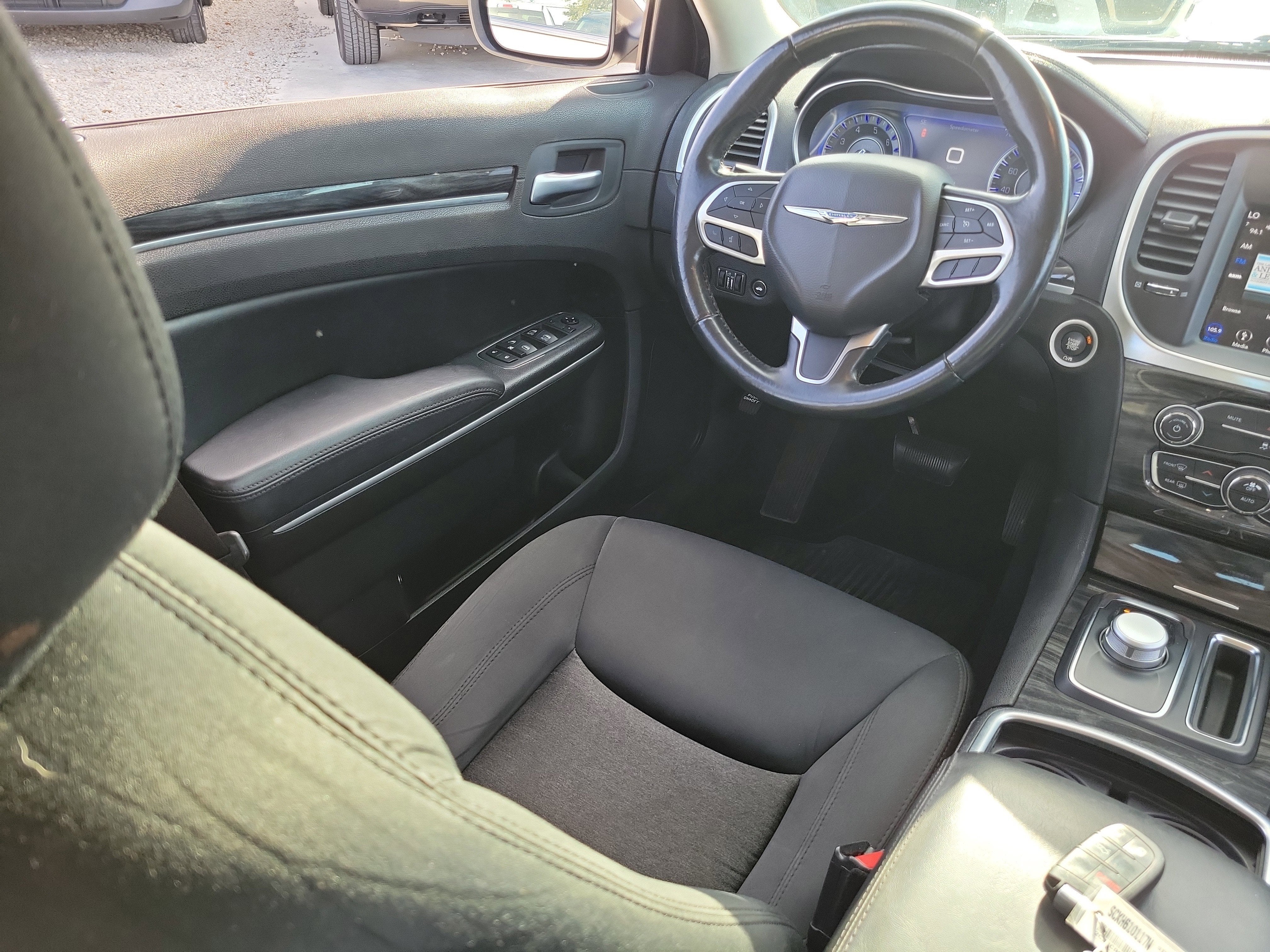 2019 Chrysler 300 Touring